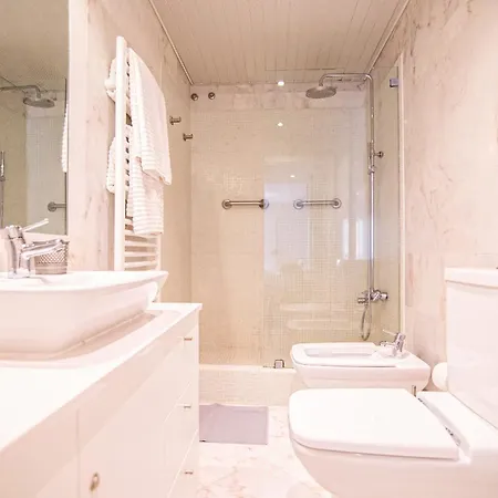 The Bonsai - Glamorous Chiado *