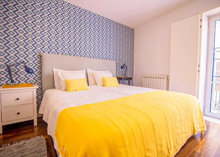 The Bonsai - Glamorous Chiado