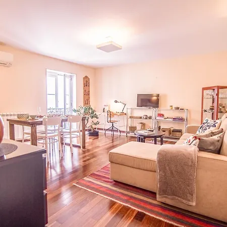 The Bonsai - Glamorous Chiado Apartment *